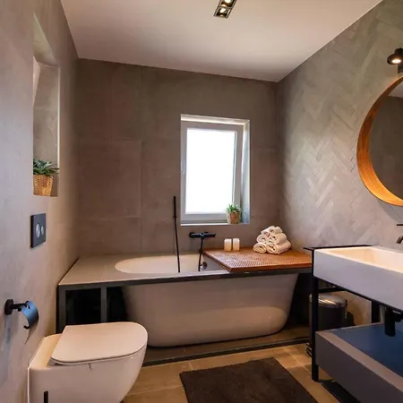 Apartment In 41689