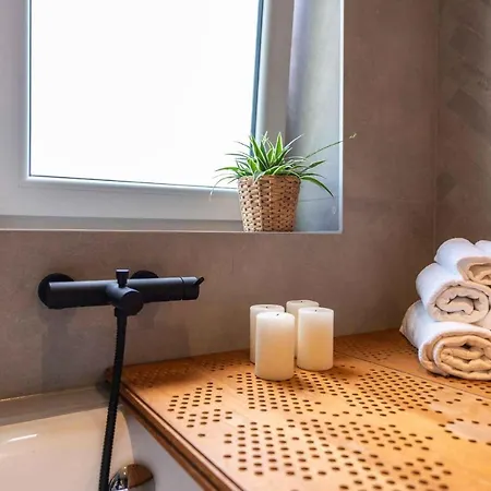 In 41689 Apartment *